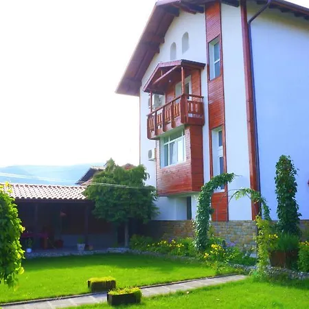 Simona Guest house